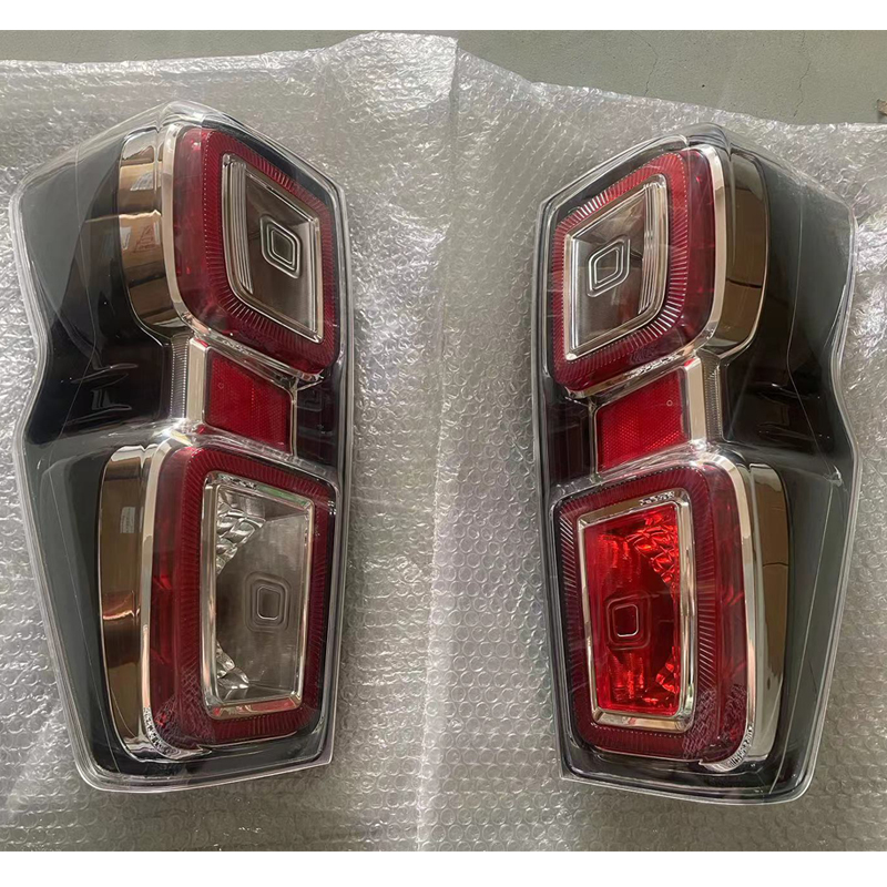 Feu arri&egrave;re LED pour Isuzu Dmax 2020