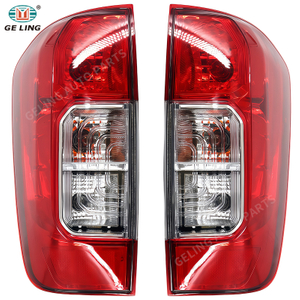 Nissan Navara 2015 Np300 i&ccedil;in Arka Işık 265504JD0A 265554JD0A
