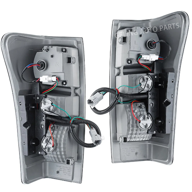 いすゞ Dmax 2014 用 LED リアランプ