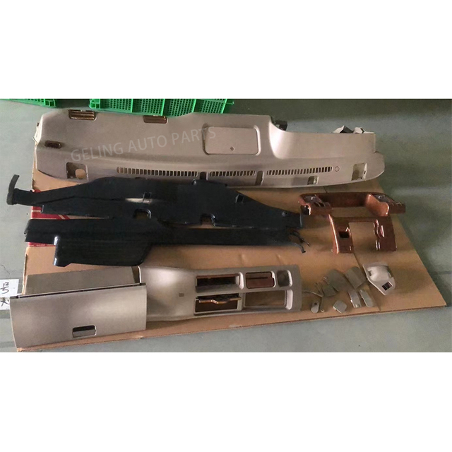 Tableau de bord gris 197855258 597856924 pour Isuzu 100p Nkr