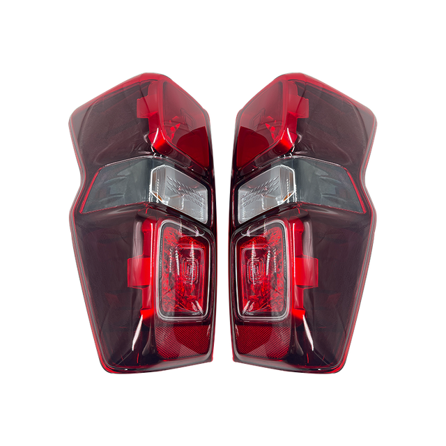 Fanale posteriore alogeno con fendinebbia rosso per Isuzu Dmax 2020