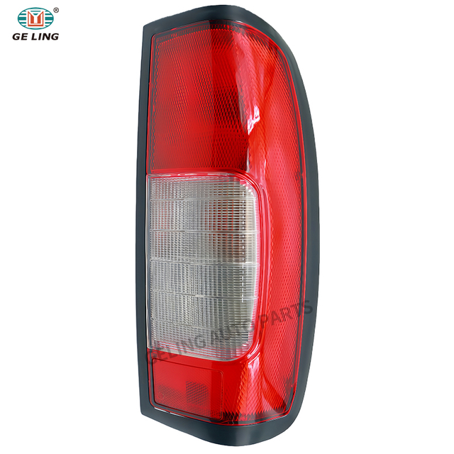 ไฟท้าย 265502S425 265552S425 สำหรับ NISSAN D21 D22
