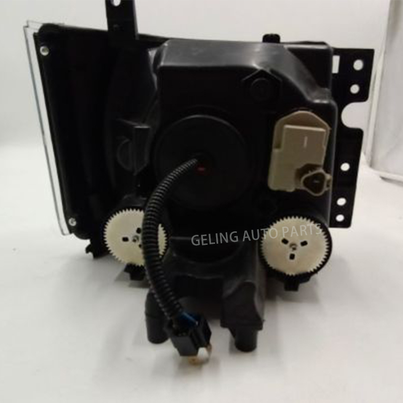 Farol de fuma&ccedil;a para Isuzu 700p Nqr Npr Elf Across