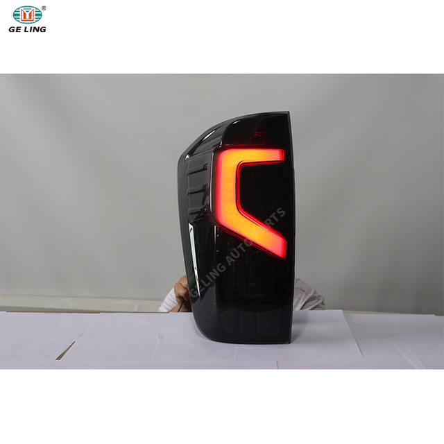 Feu arri&egrave;re LED pour Nissan Navara Np300 Pick-up 2021 2022