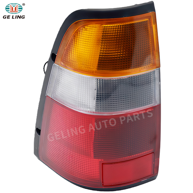 Lampu Belakang 8971144449 8971144450 Untuk Isuzu TFR 1998 1999 2000