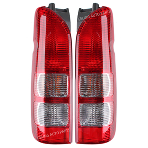 ไฟท้าย 8 15516126200 สำหรับ Toyota Hiace 2005