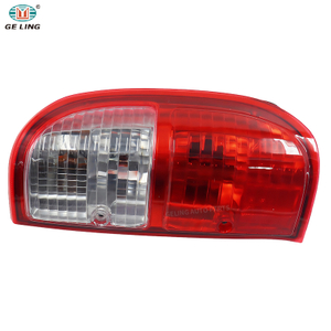 Feu arri&egrave;re rouge pour Ford Ranger T6 Xlt 2003-2008