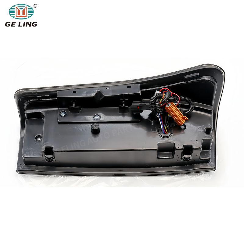 L&acirc;mpada traseira LED de fuma&ccedil;a para Isuzu Dmax 2017-2019