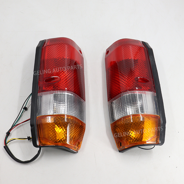 ไฟท้ายสำหรับ Toyota Land Cruiser Fj75