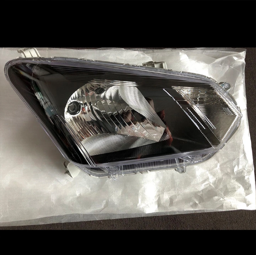 مصباح الرأس العادي 8983646910 لـ Isuzu Dmax Tfr Tfs 2019