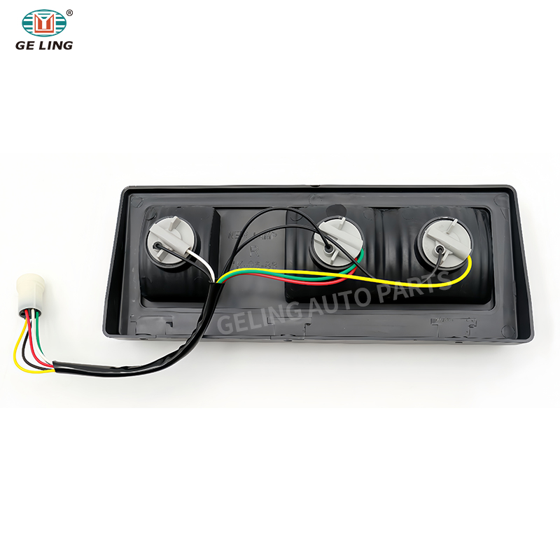 Lampu Belakang Mitsubishi Fuso Canter